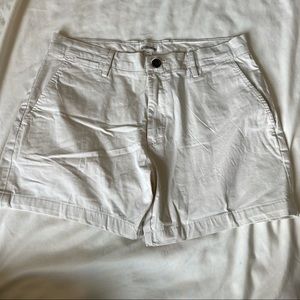 Good threads Amazon shorts size 29